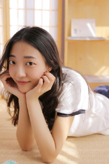 漂亮的女教师1李采潭